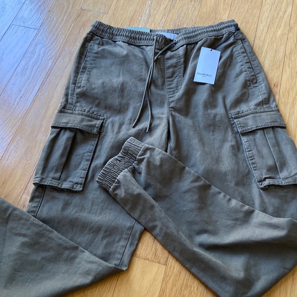 Goodfellow & Co Other - Goodfellow & go olive green joggers nwt